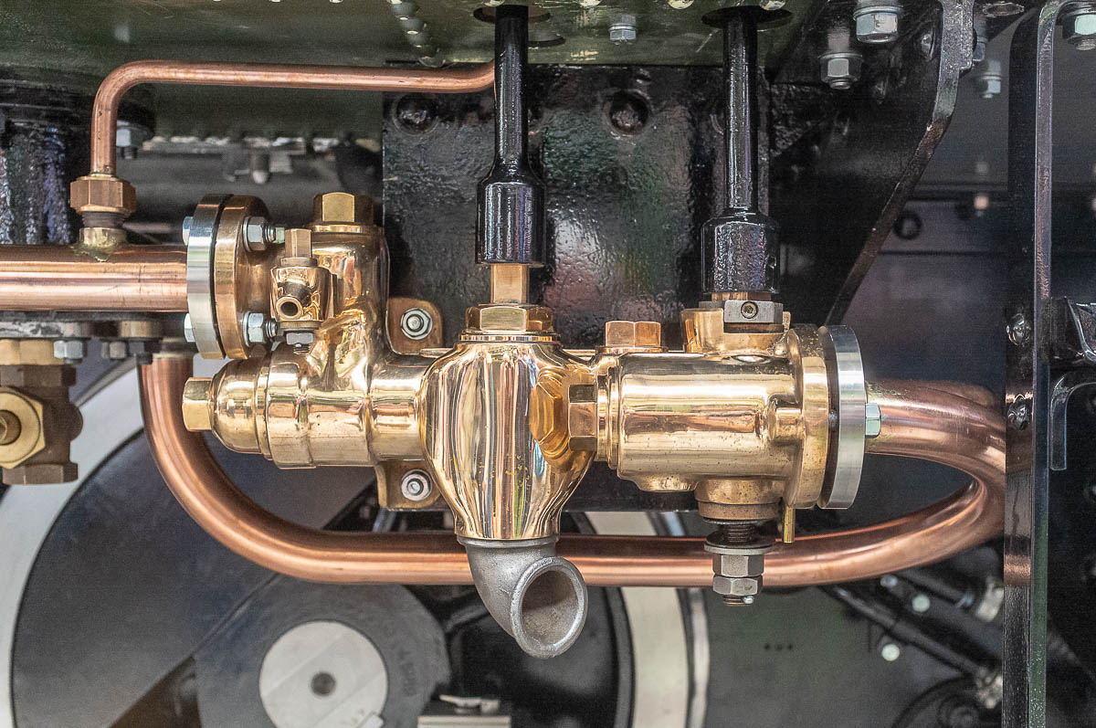 HG 4/4 Nr. 704 nach der Revision in Uzwil