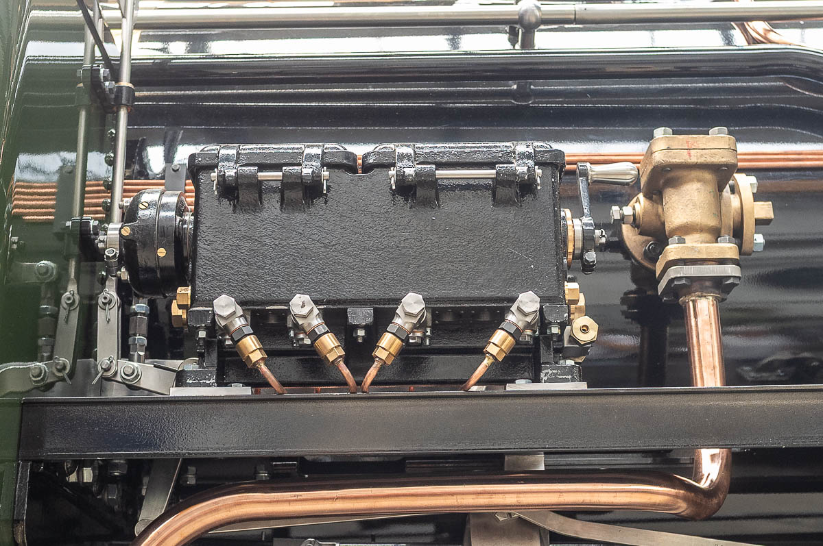 HG 4/4 Nr. 704 nach der Revision in Uzwil