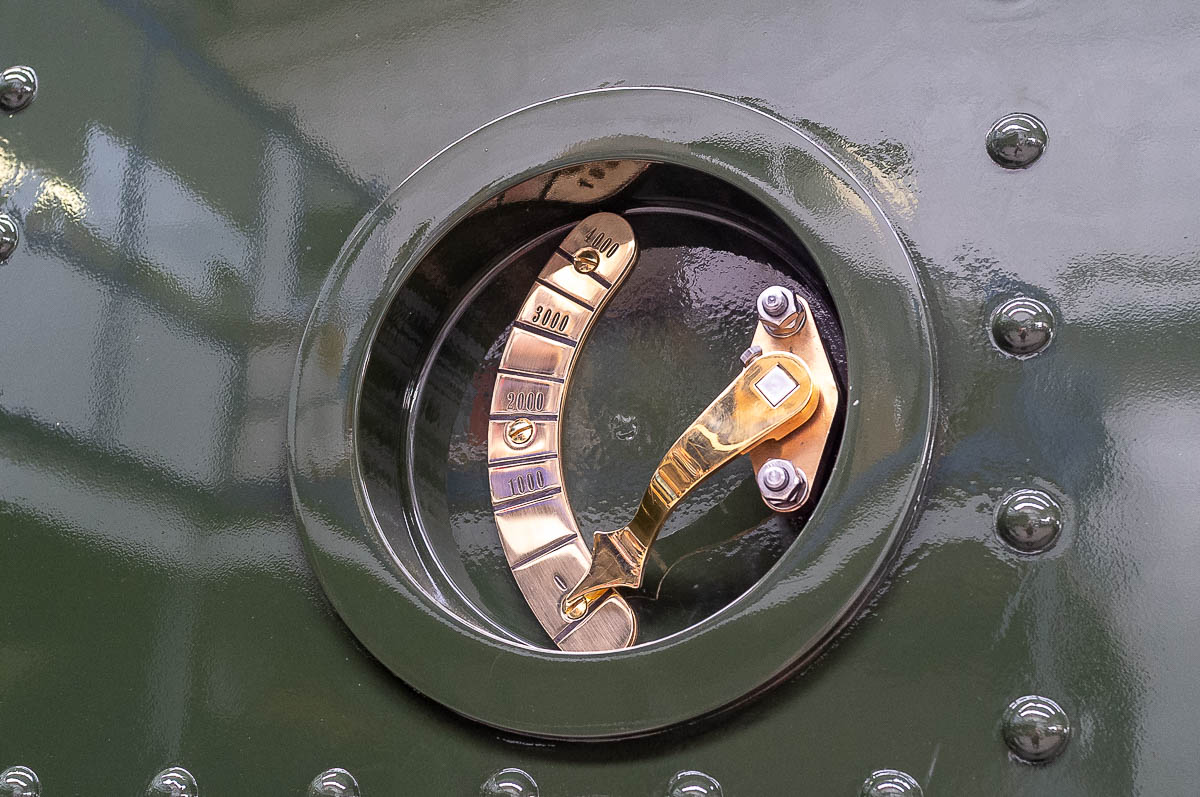 HG 4/4 Nr. 704 nach der Revision in Uzwil